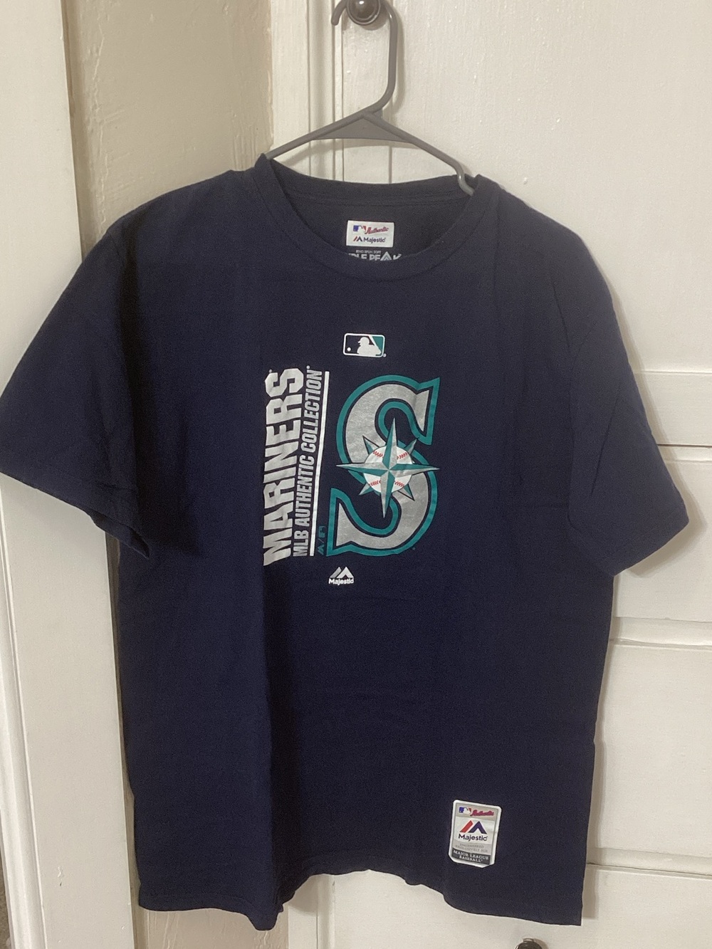 Majestic Navy Seattle Mariners Graphic Logo Tee